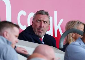 邮报辟谣:卡里克与威尔科克斯未举行会谈,拉爵仍信任后者
